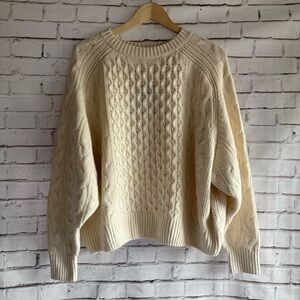 Universal Thread Cream Cable Knit Sweater